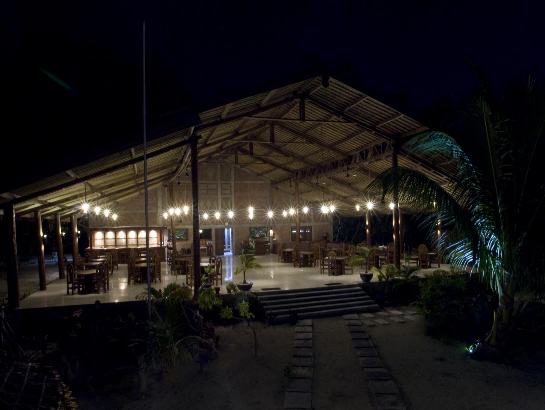 Wakatobi Patuno Diving And Beach Resort By Sahid Wanci Exteriér fotografie
