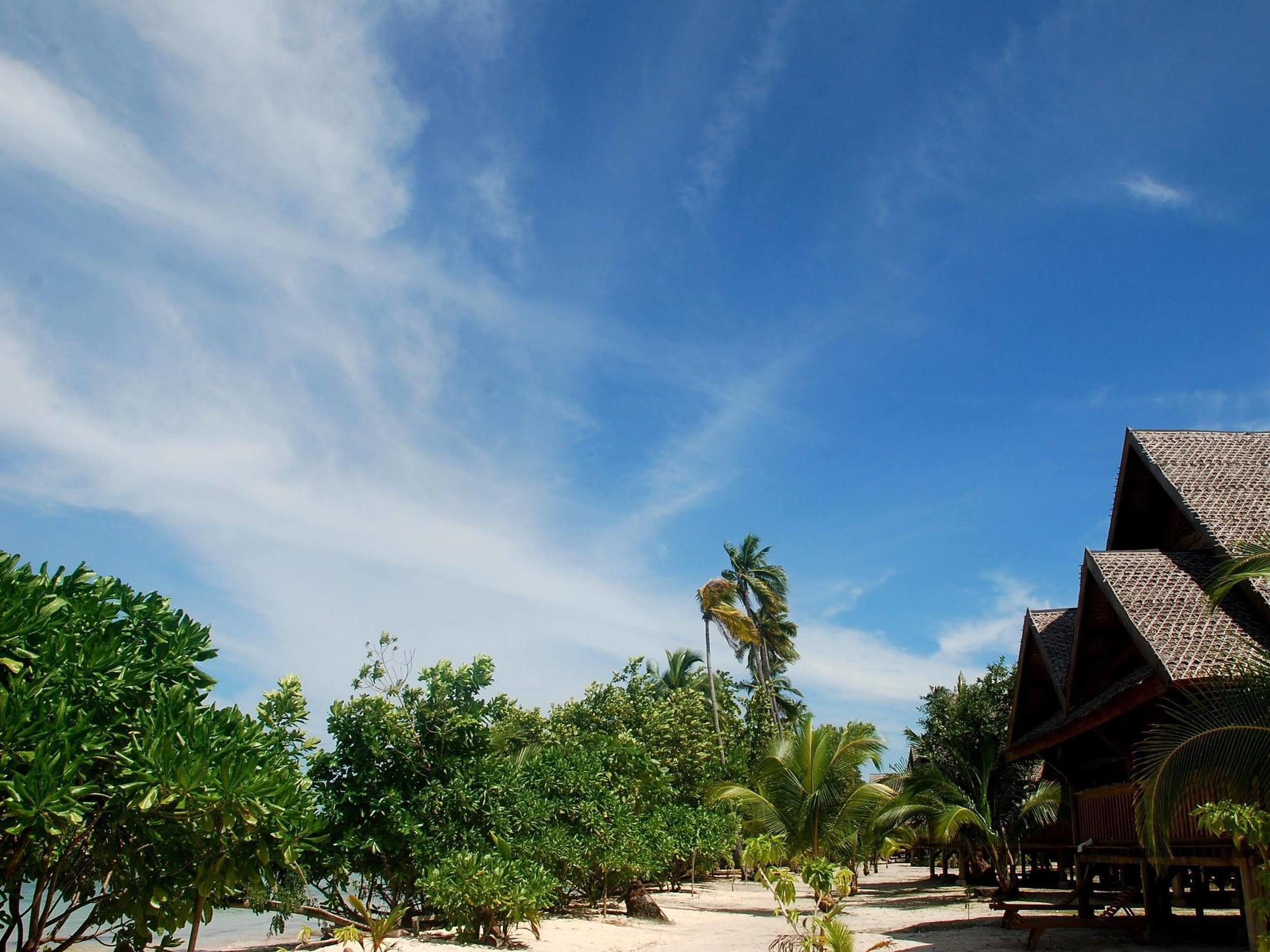 Wakatobi Patuno Diving And Beach Resort By Sahid Wanci Exteriér fotografie